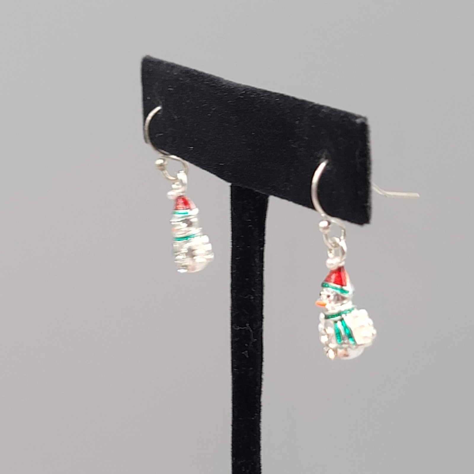 Tiny Crystal Snowman Christmas Enamel Pierced Earrings Silver tone Dangle 5/8″