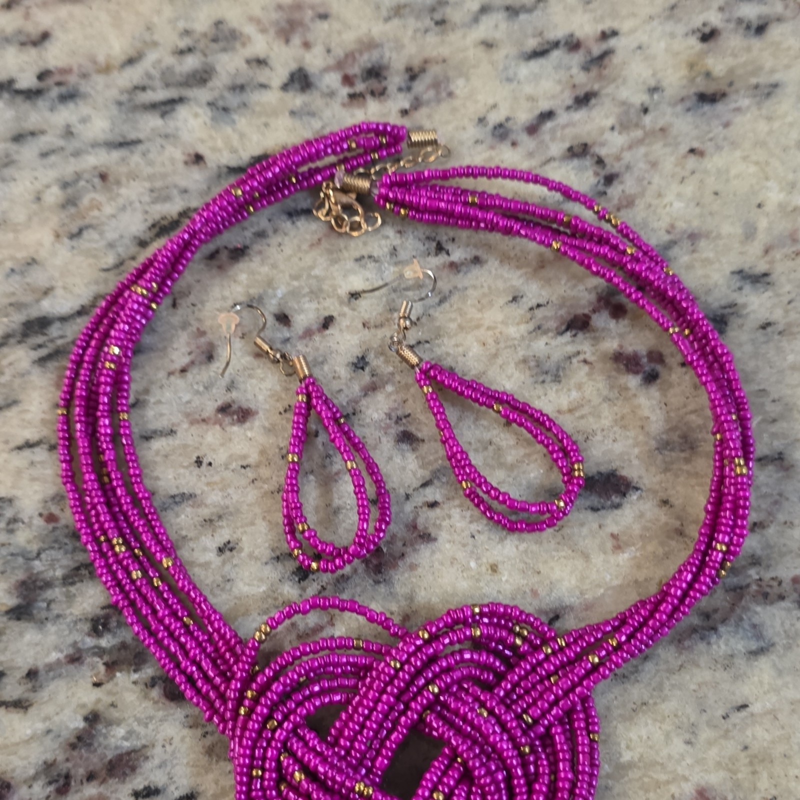 Pink Glass Seed Bead Jewelry Set Necklace & Earrings Gold Tone Adjustable