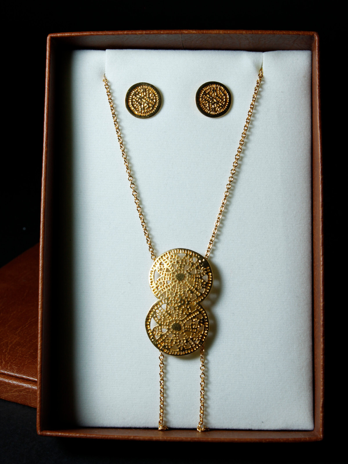 Reproduction Pre-Colombian Jewelry: Necklace and Earring Set (1249-30-G01) 10URM