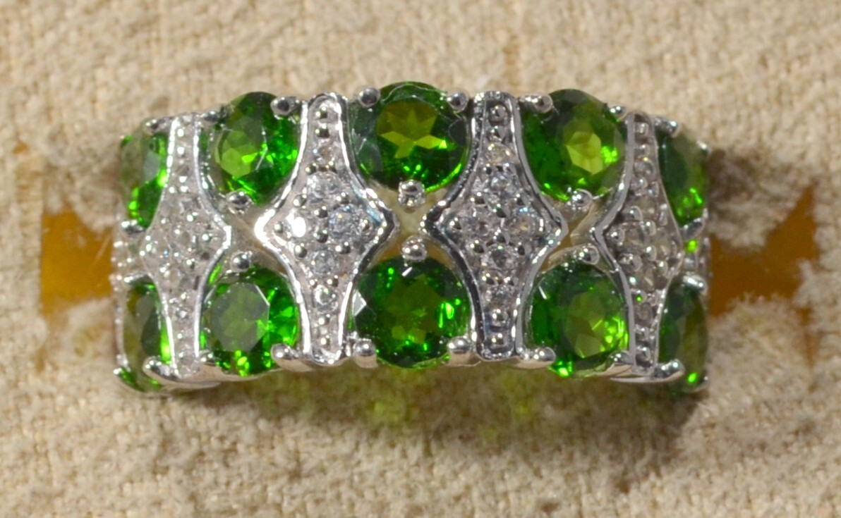 RUSSIAN CHROME DIOPSIDE-WHITE ZIRCON-SIZE 6 MULTI-ROW BAND RING-RHOD/STER SILV