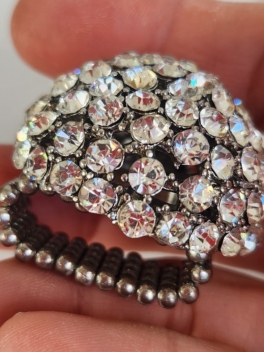 Costume Jewelry Mixed Style Rings Lot of 19 watch rings elastic band Dome
