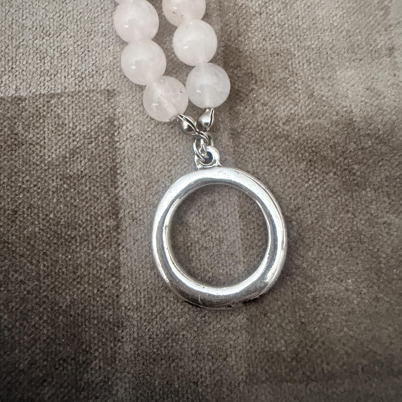 Rose Quartz Beaded Necklace Silver Tone Textured Circle Pendant 30” Boho Reverse