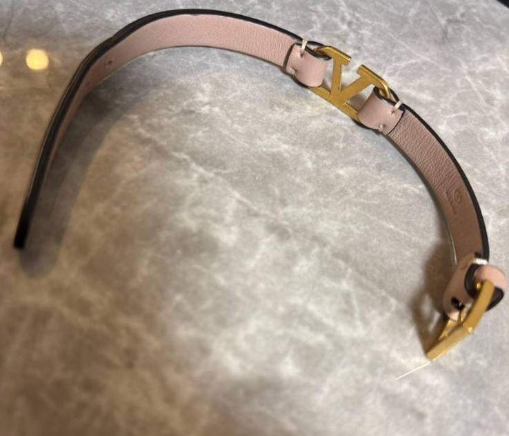 Valentino Gold logo Bracelet Pink Leather used Beauty Made Italy in