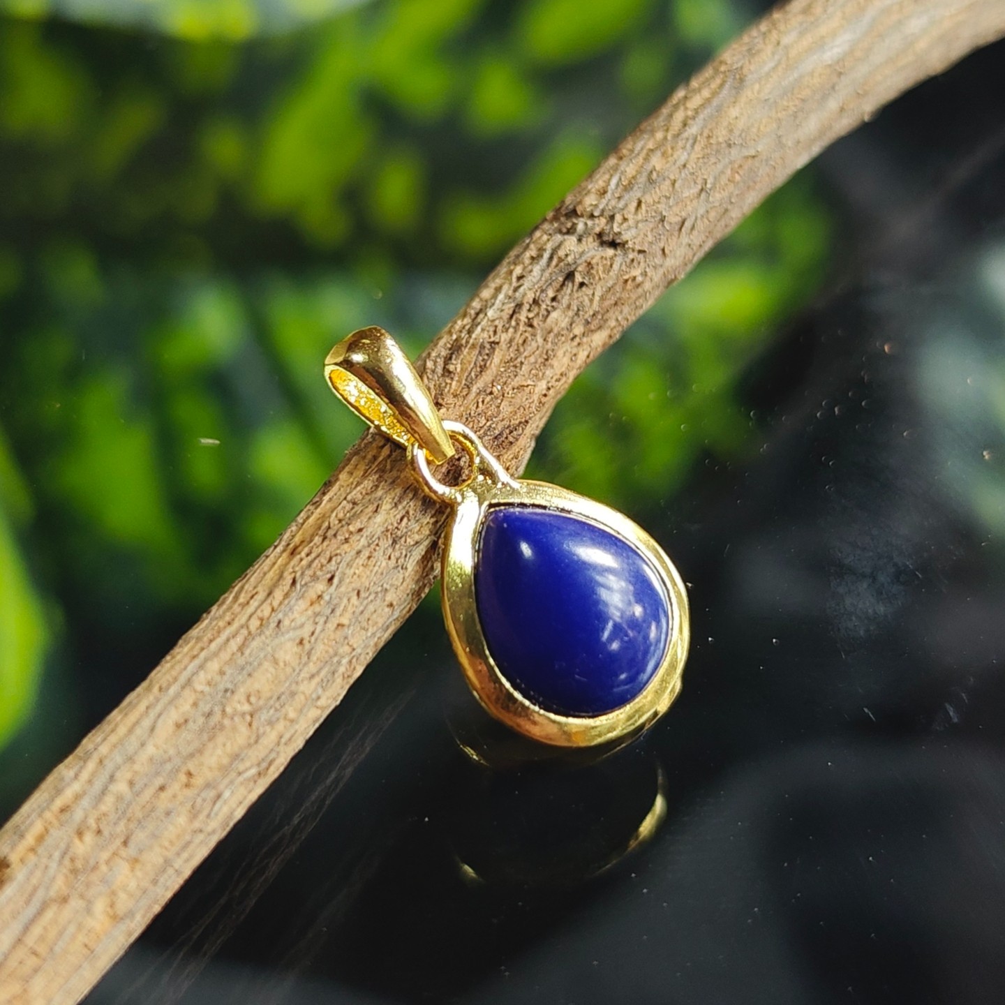Lapis Lazuli 9x11mm Pear Gemstone Pendant, Gold Plated Handmade Fashion Jewelry.