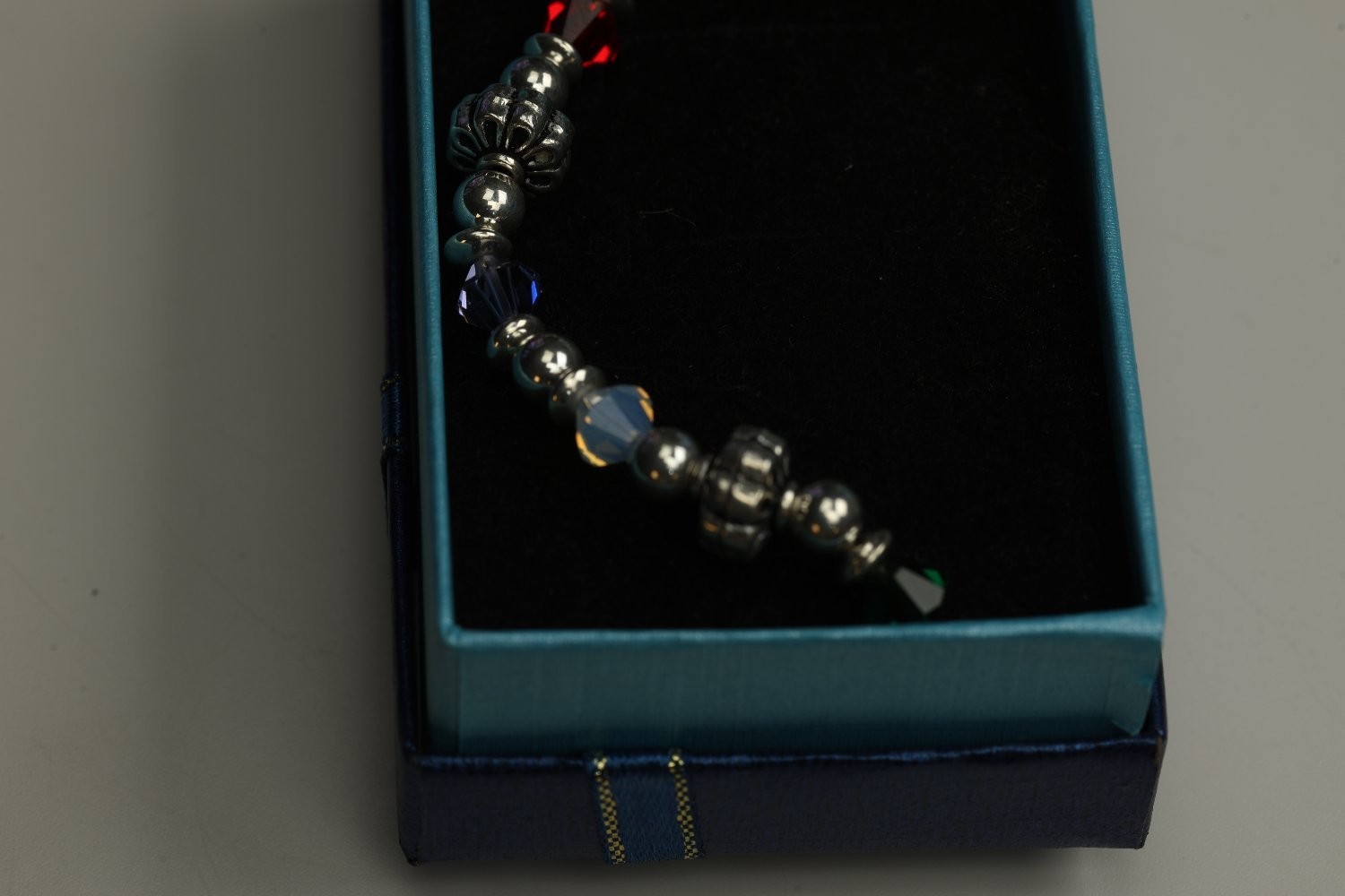 Sterling Silver 925 Multicolor Crystal Beaded Bracelet 7.5″ 8.2g w/ Box