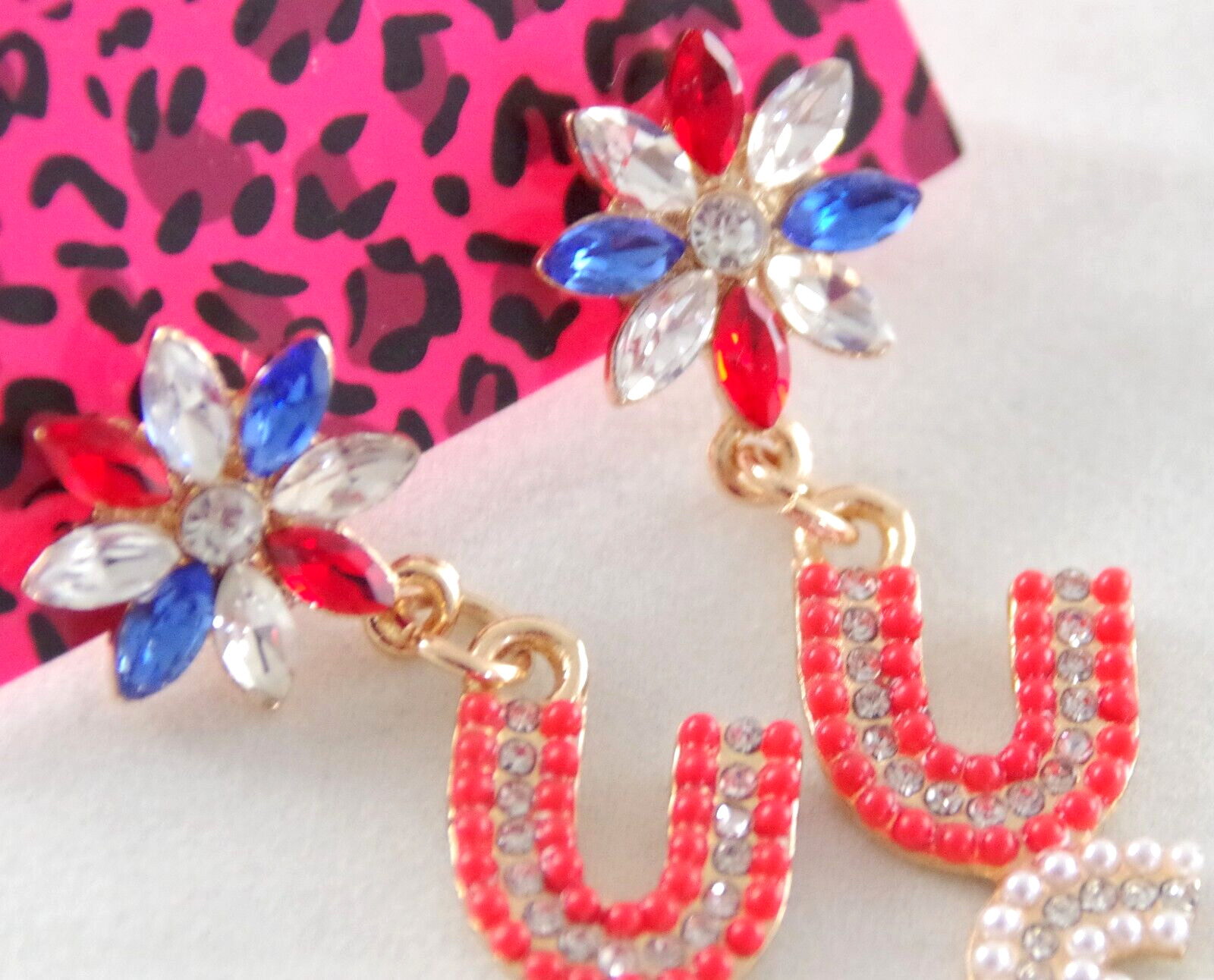 3″ BETSEY JOHNSON PATRIOTIC USA RED WHITE & BLUE RHINESTONE DROP DANGLE EARRINGS