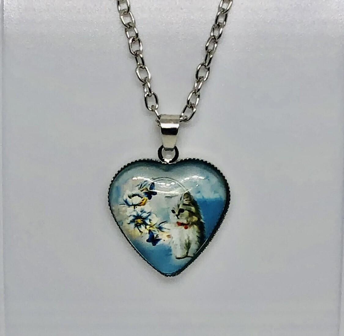 Gorgeous Heart Shaped Cat Love of Butterfly Pendant Necklace Accessories