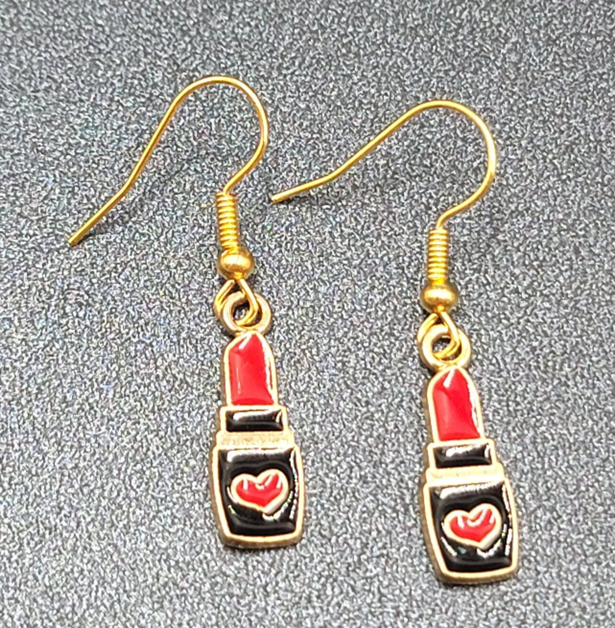 Lipstick Pierced Earrings Goldtone Red Heart Black Enamel Dangle Valentines 3/4″