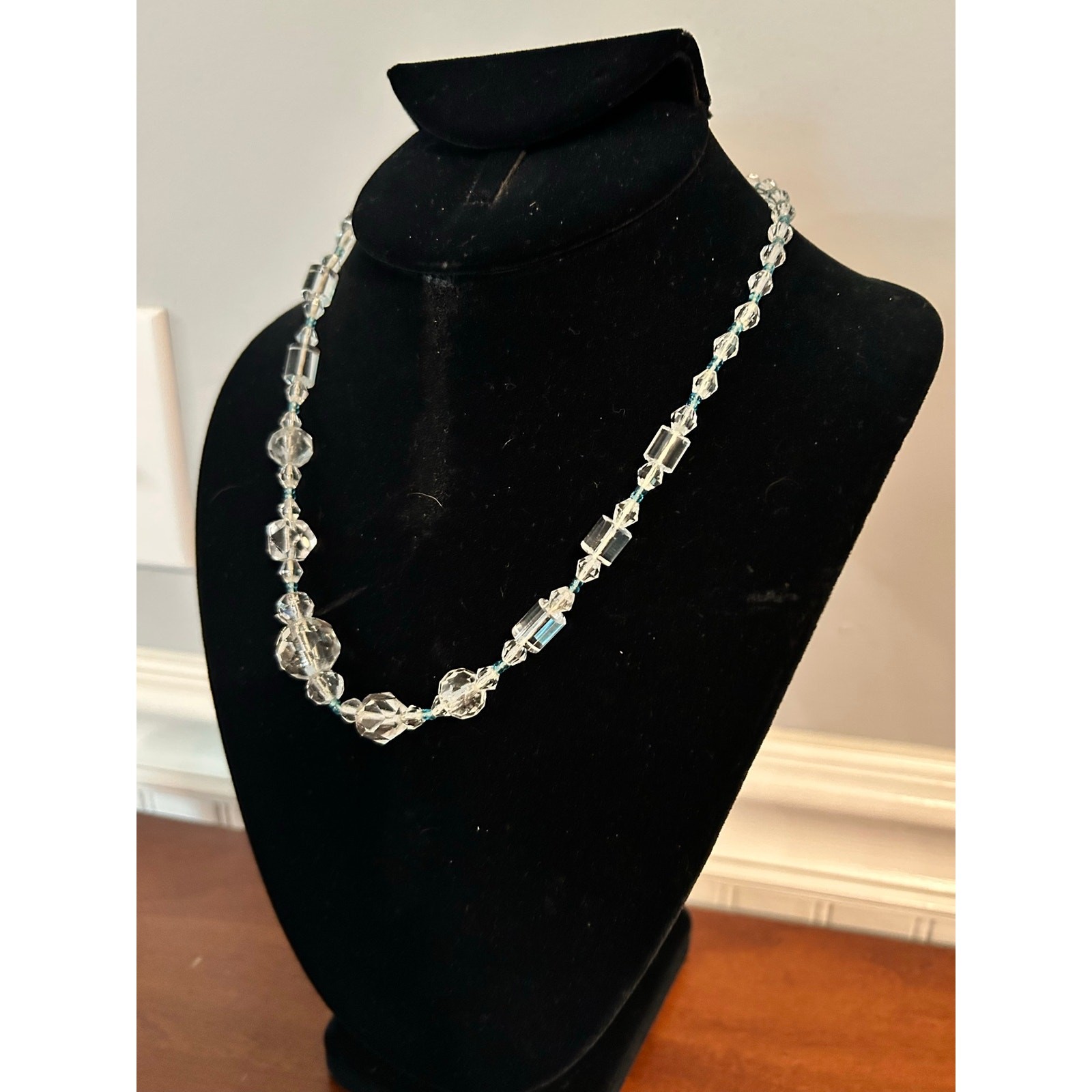 Vintage Aurora Borealis Single Strand Graduated Crystal Necklace 18″