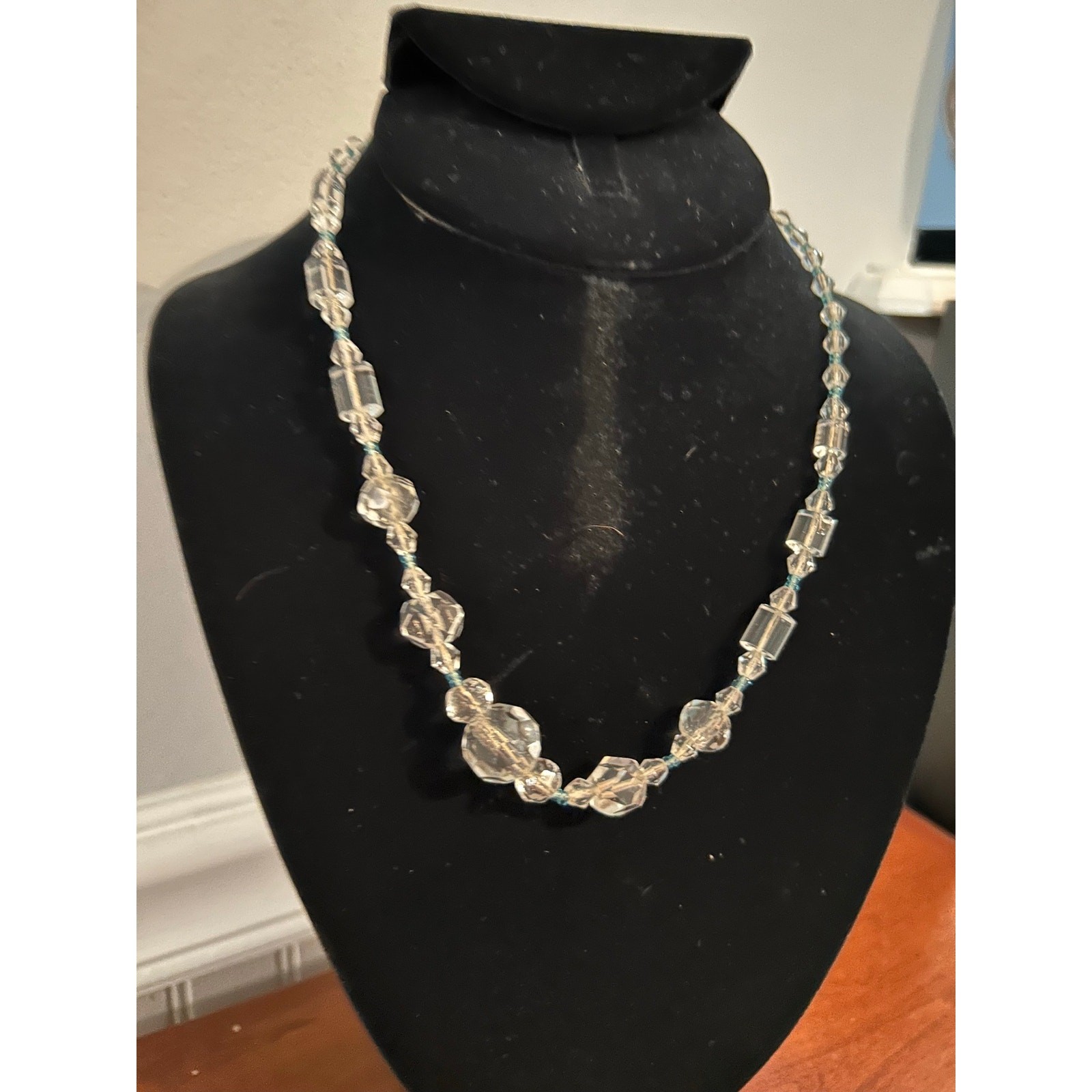 Vintage Aurora Borealis Single Strand Graduated Crystal Necklace 18″