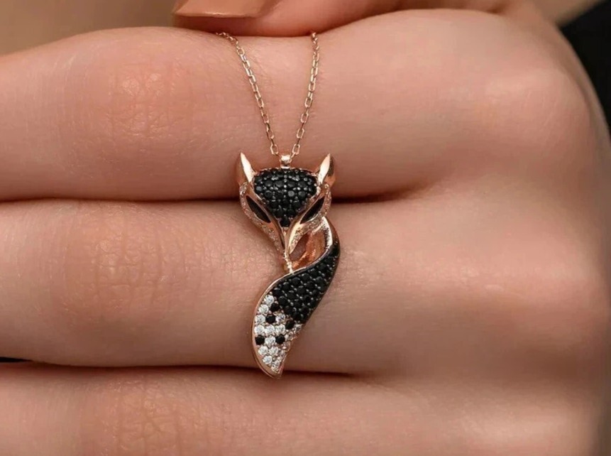 Lovely Fox Pendant 1Ct Round Cut Simulated Black Diamond In 14k Rose Gold Plated