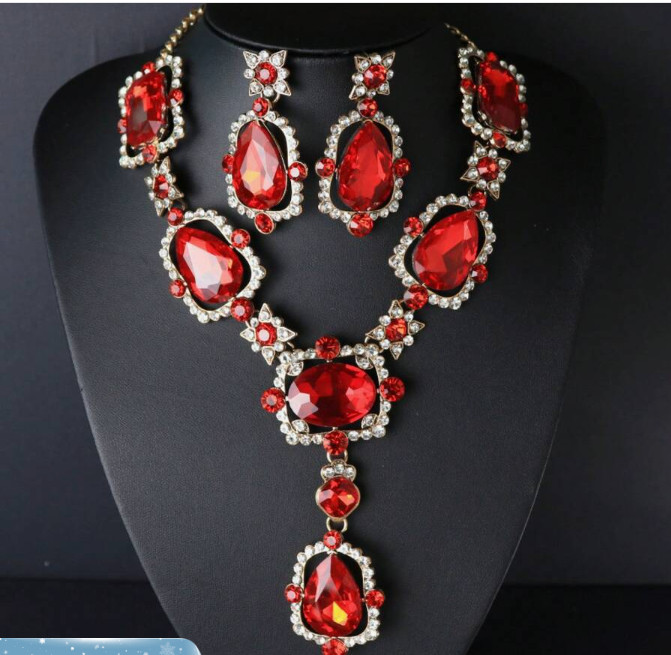 JEWELRY SET-RED Rhinestone Inlaid Luxury Elegant Earrings and Necklace