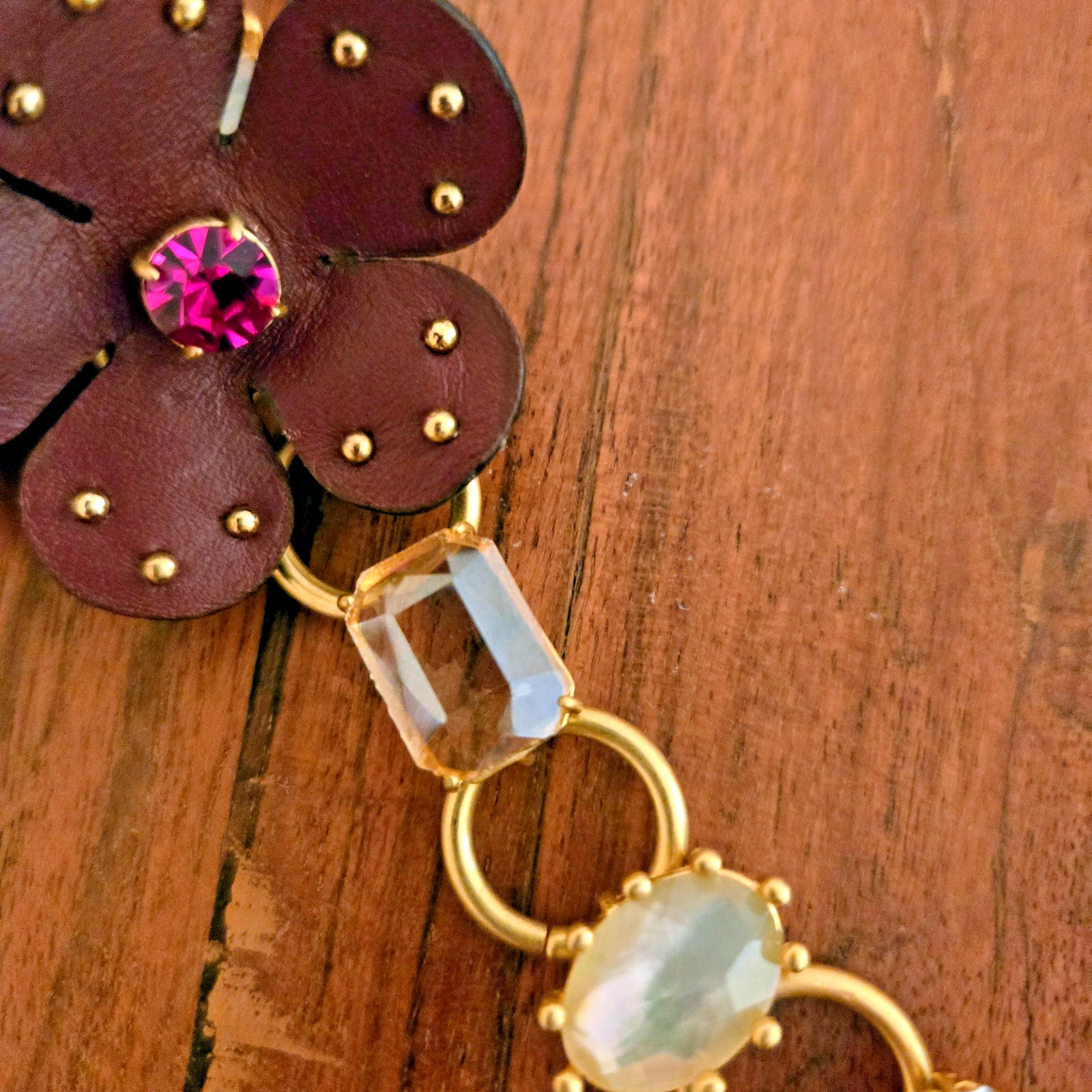 NWT Kate Spade BLOOMING BLING 12K Gold Plated Stone/Leather Flower Necklace-$128