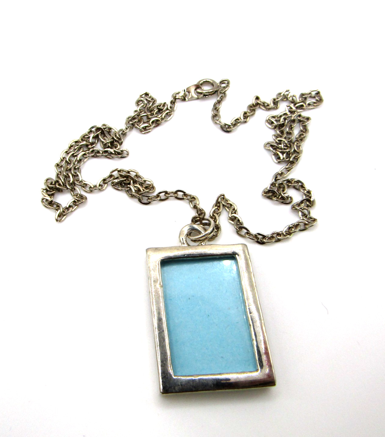Rectangle Photo Holder Pendant Necklace .75*1*20 inch Silver Tone