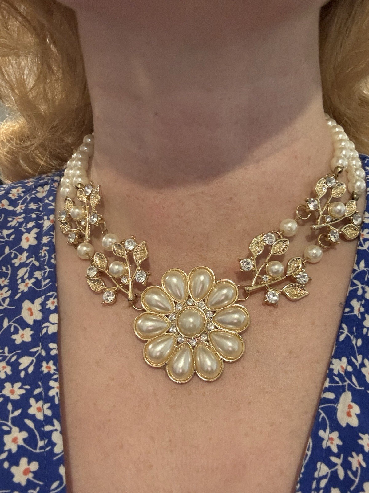 Gold and Pearl Necklace Floral and Crystal Details NWOT