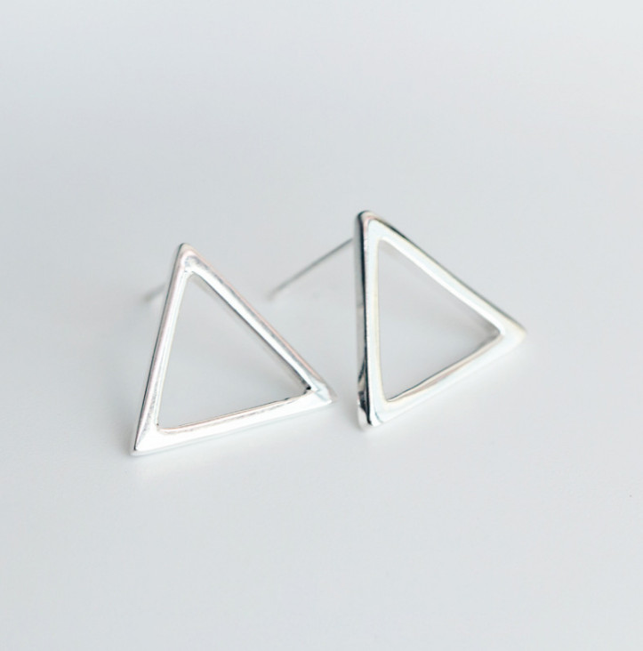 Fashion Women 1.5×1.3cm Triangle 925 Sterling Silver Stud Earrings Gift Box S4