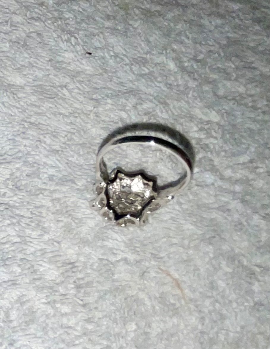 Vintage Uncas Cluster Ring Silver Tone Red Clear Rhinestones 10.5