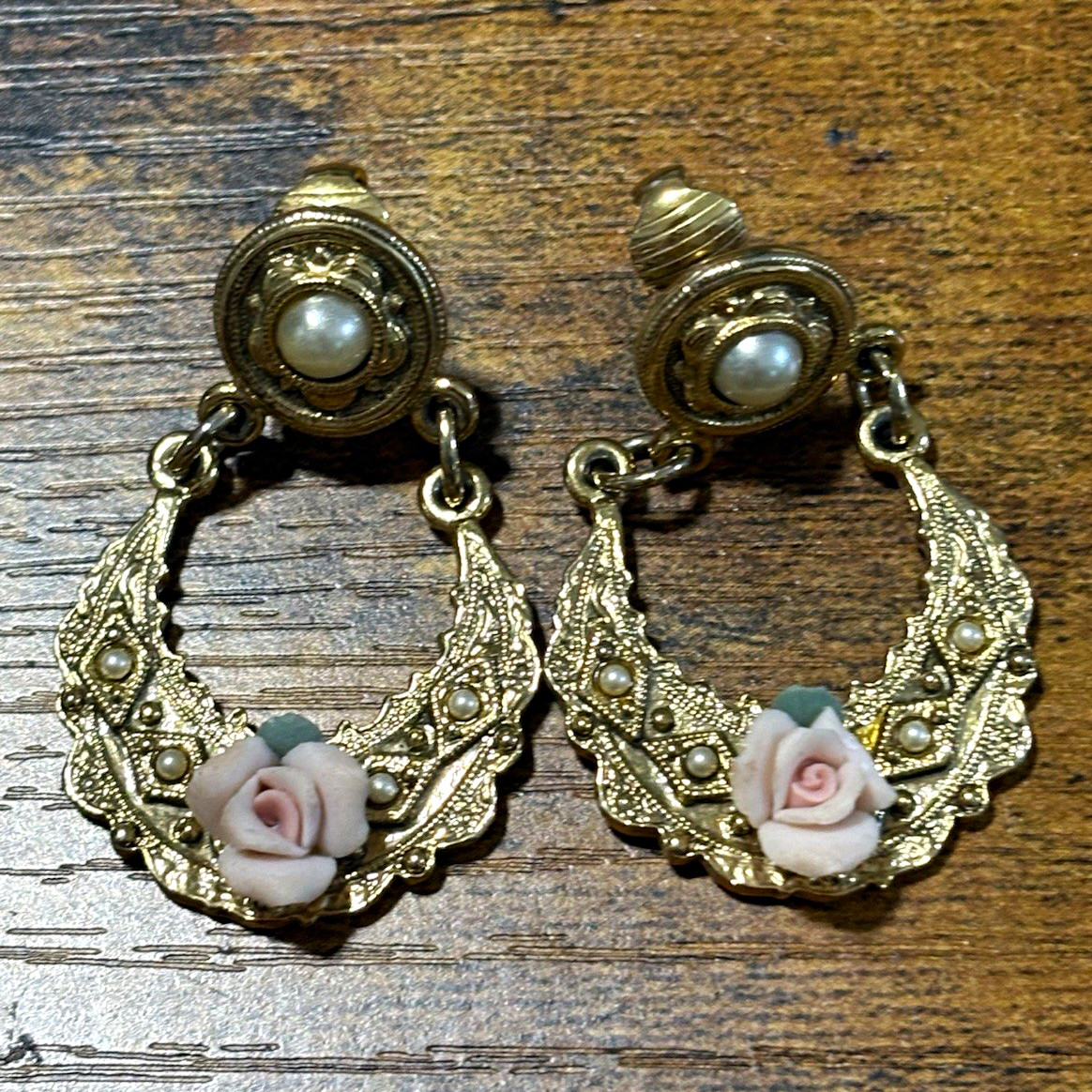 Vintage 1928 style Gold Tone Filigree Crescent Drop porcelain rose Earrings
