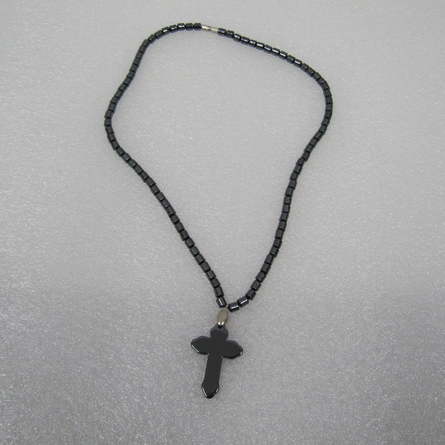 Women’s Jewelry Black Necklace Hematite Beads None Magnetic