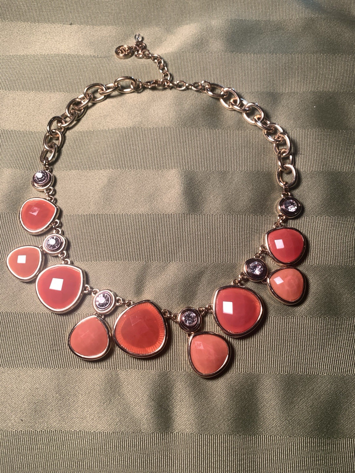 Dana Buchman Chunky Necklace Gold tone Orange Accents Rhinestones 16″-19″
