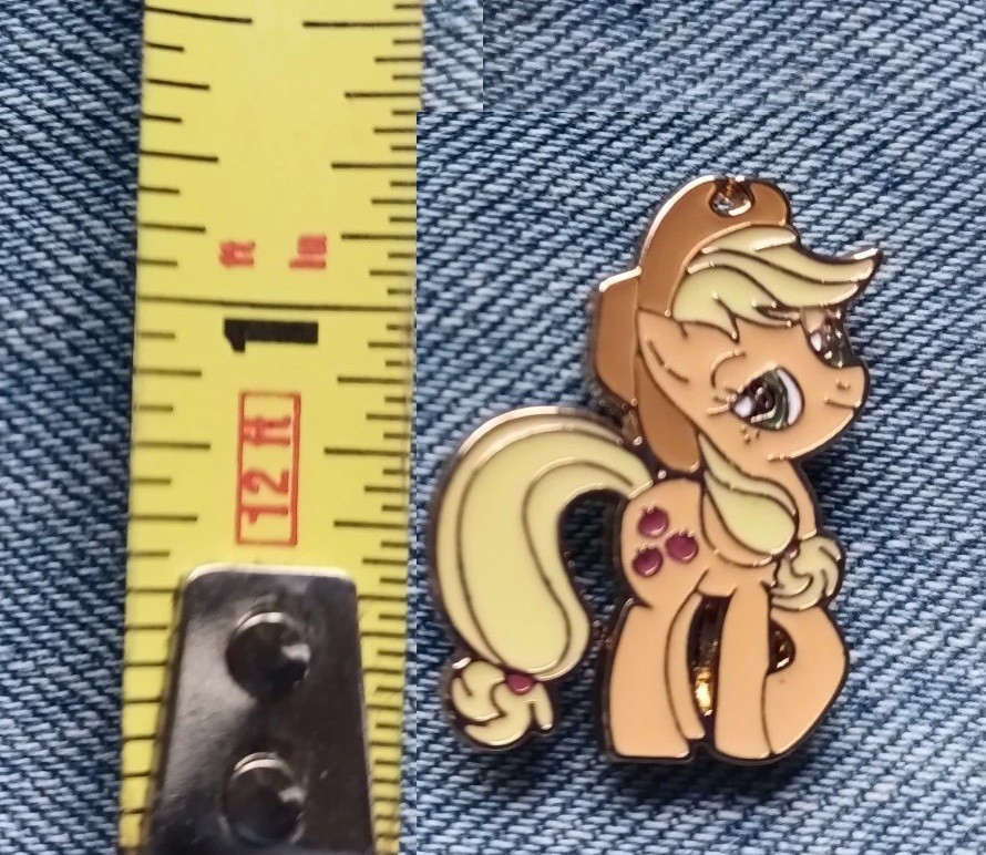 MY LITTLE PONY ENAMEL Pin – vintage – 1 & 1/8 inches tall X 3/4 inches wide