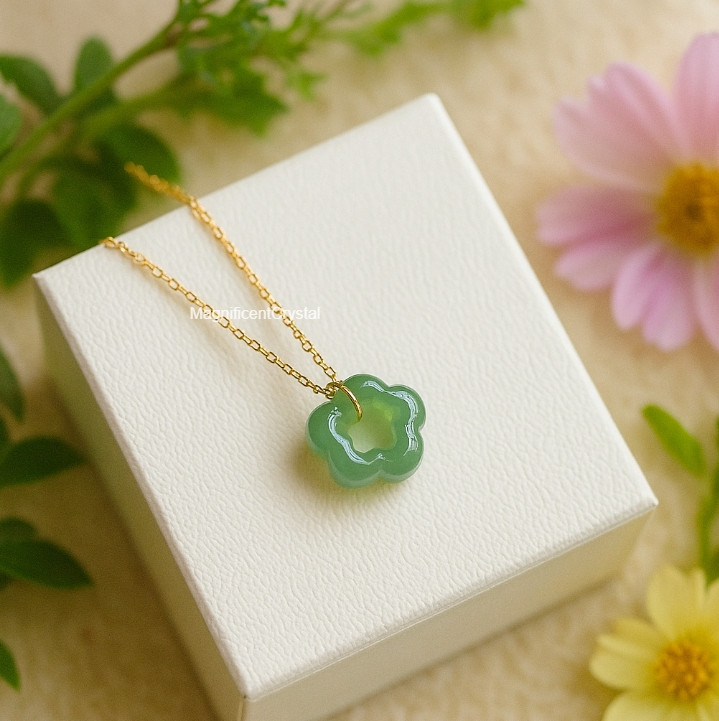 Dark Green Jade Floral Pendant Stone Necklace 18K Gold-Plated Women Jewelry