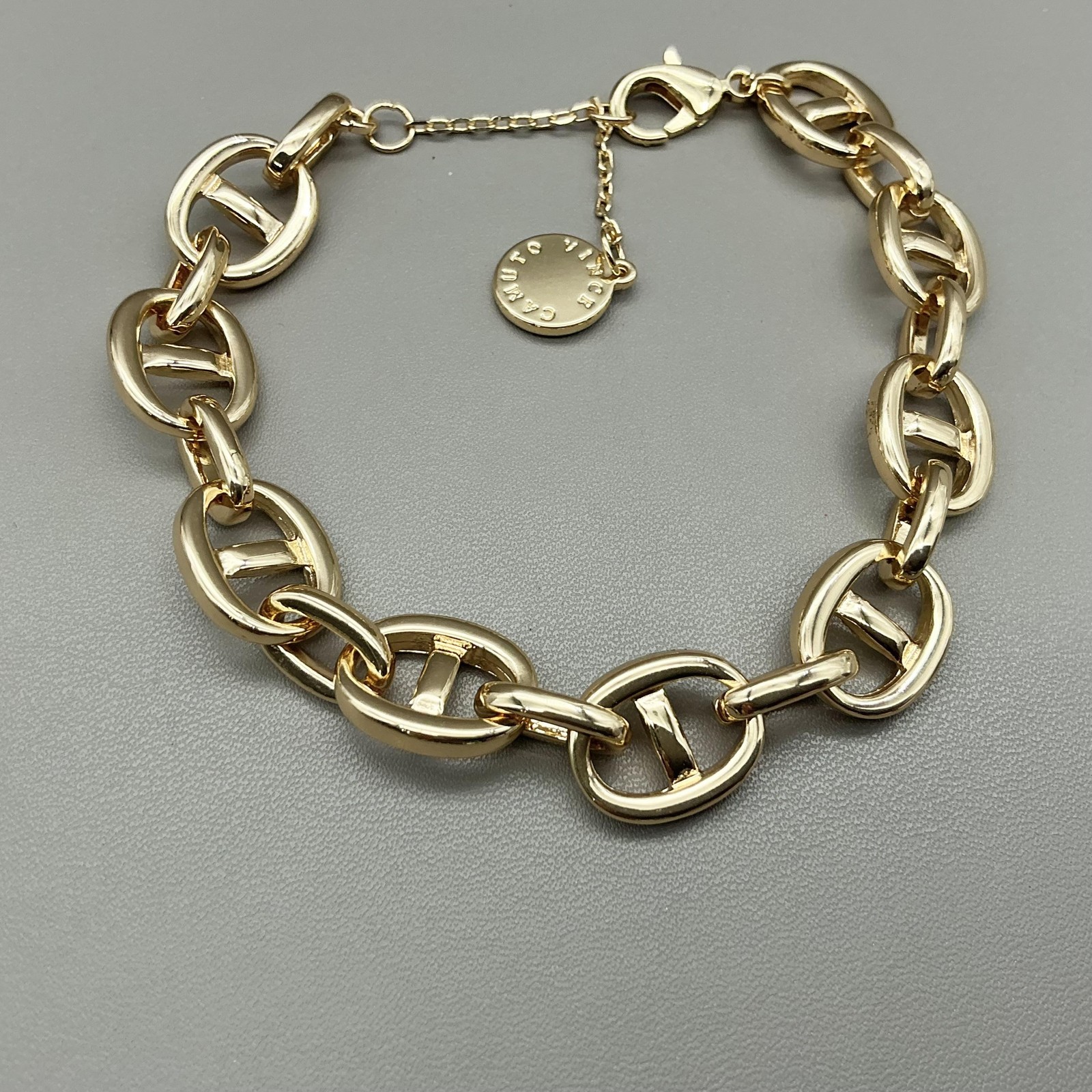 Vince Camuto Bracelet Gold Tone Chain Link Womens Logo Charm Lobster Clasp 8″