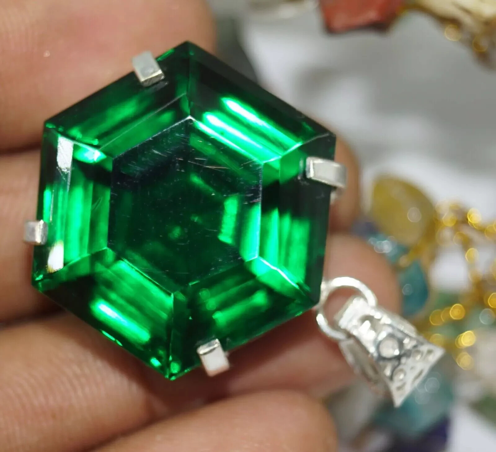 Certified Natural Hexagon Cut 84.50 Ct Green Topaz Pendant Loose Gemstone