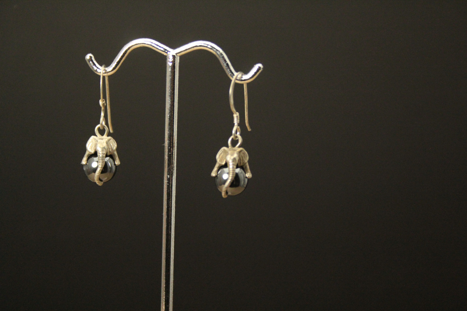 925 Sterling Silver Elephant & Hematite Bead Dangle Earrings 5.6 Grams (EAR5742)