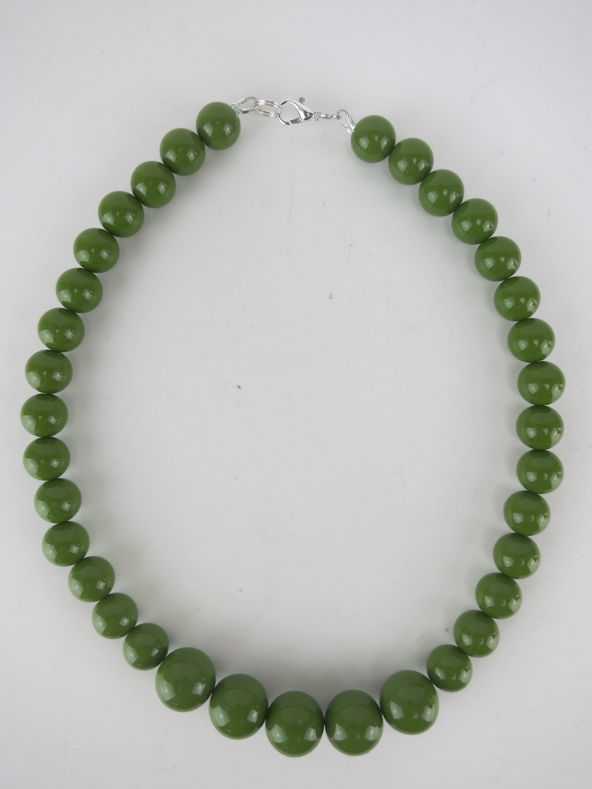 Gumball Necklace 50s Rockabilly PinUp Olive WW2 Bead Beads Retro 46cm Army Green