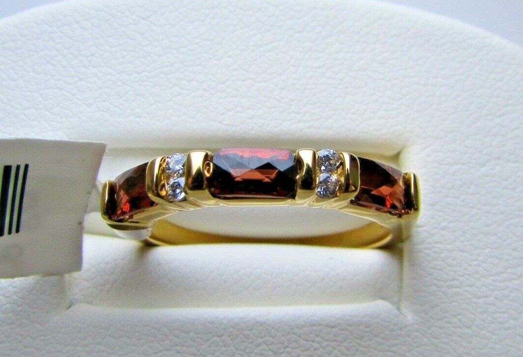 Allison Reed Gold Tone 3 Garnet Stone Ring Size 7 (O45 1326 05) NEW