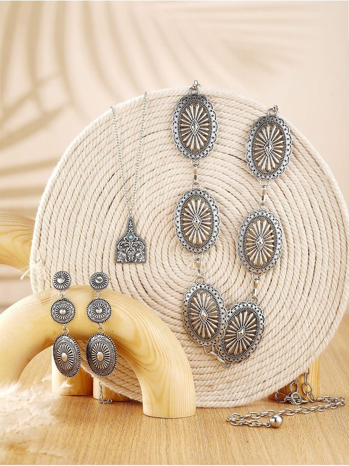 Bohemian-Inspired Turquoise Jewelry Set – Adjustable Choker & Layered Bracelets