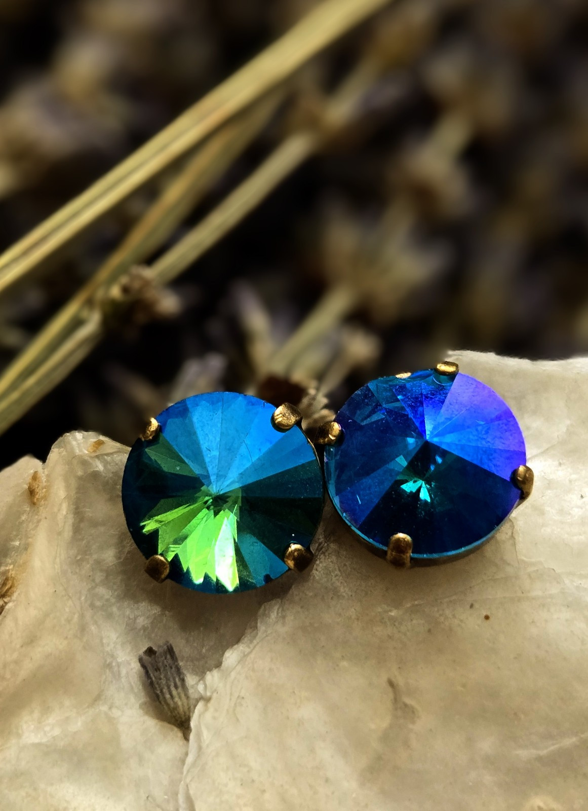 Blue Sapphire Metallic AB Premium Austrian Crystal In Stud Earrings In Brass