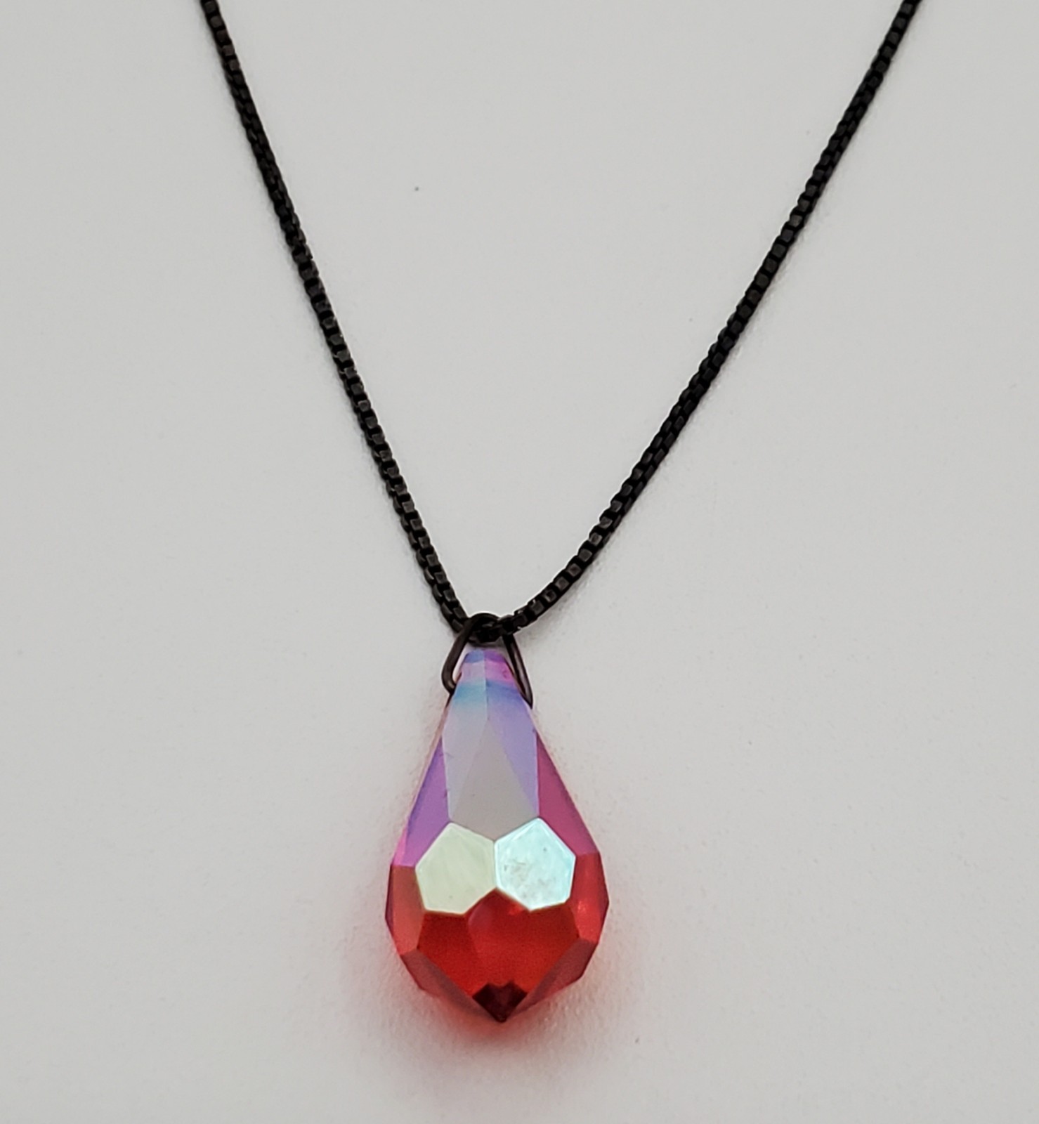 925 SI Necklace 19in Sterling Silver Brilliant Red AB Faceted Teardrop Crystal