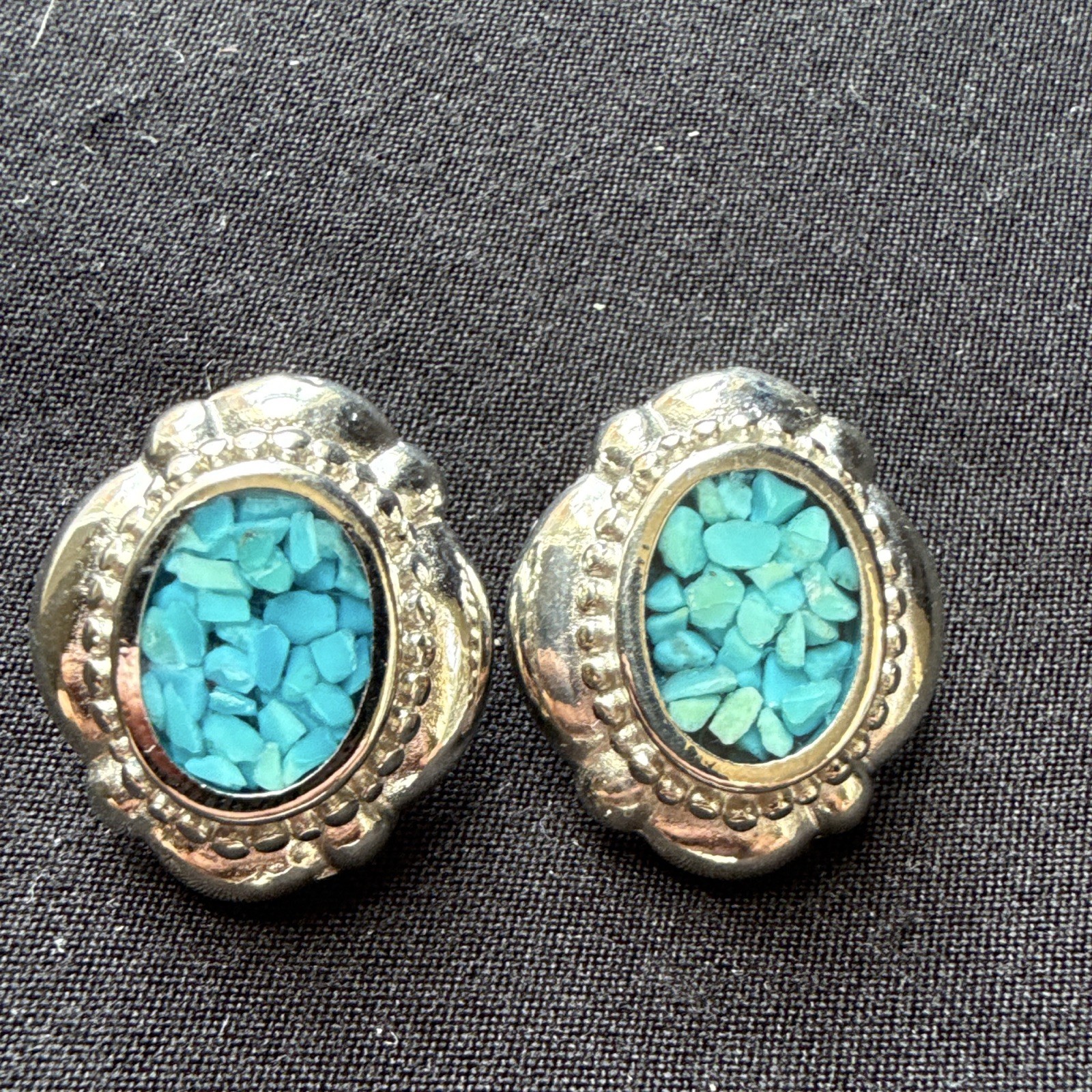 Vintage Trifari Signed Turquoise Oval Bezel Silver Tone Stud Earrings