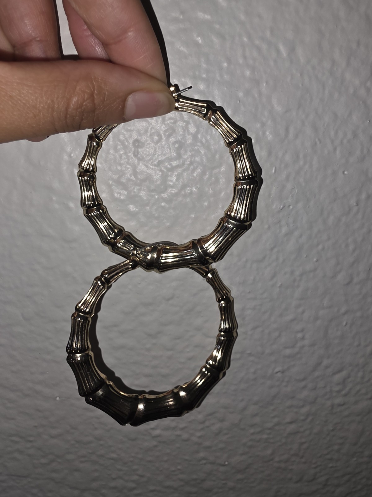 Gold Tone Textured Chunky Bamboo-Style Hoop Earrings Latch Back, No Stone