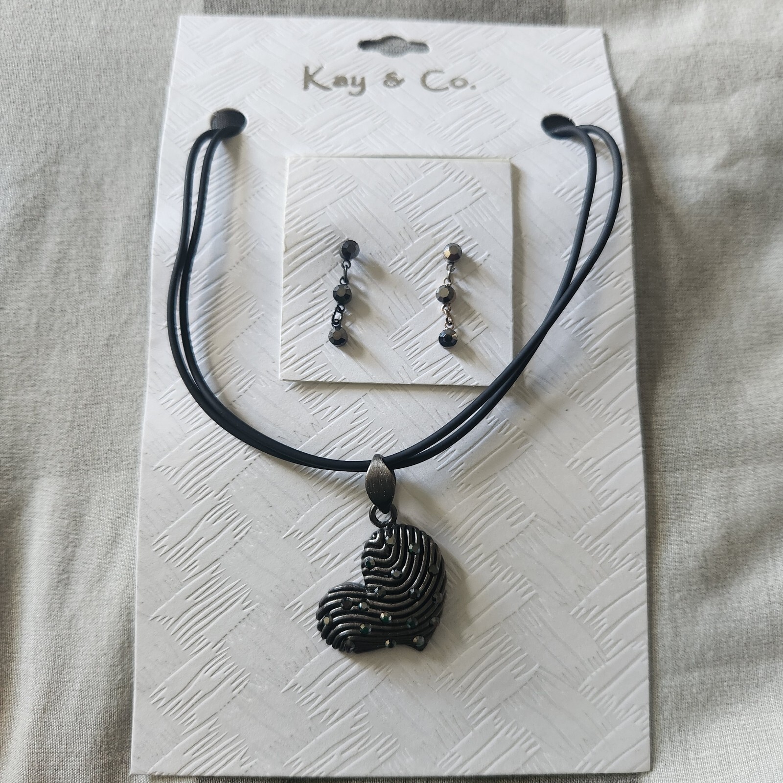 Mia Collection Choker necklace with earring By Kim Min Sun, A’Gaci