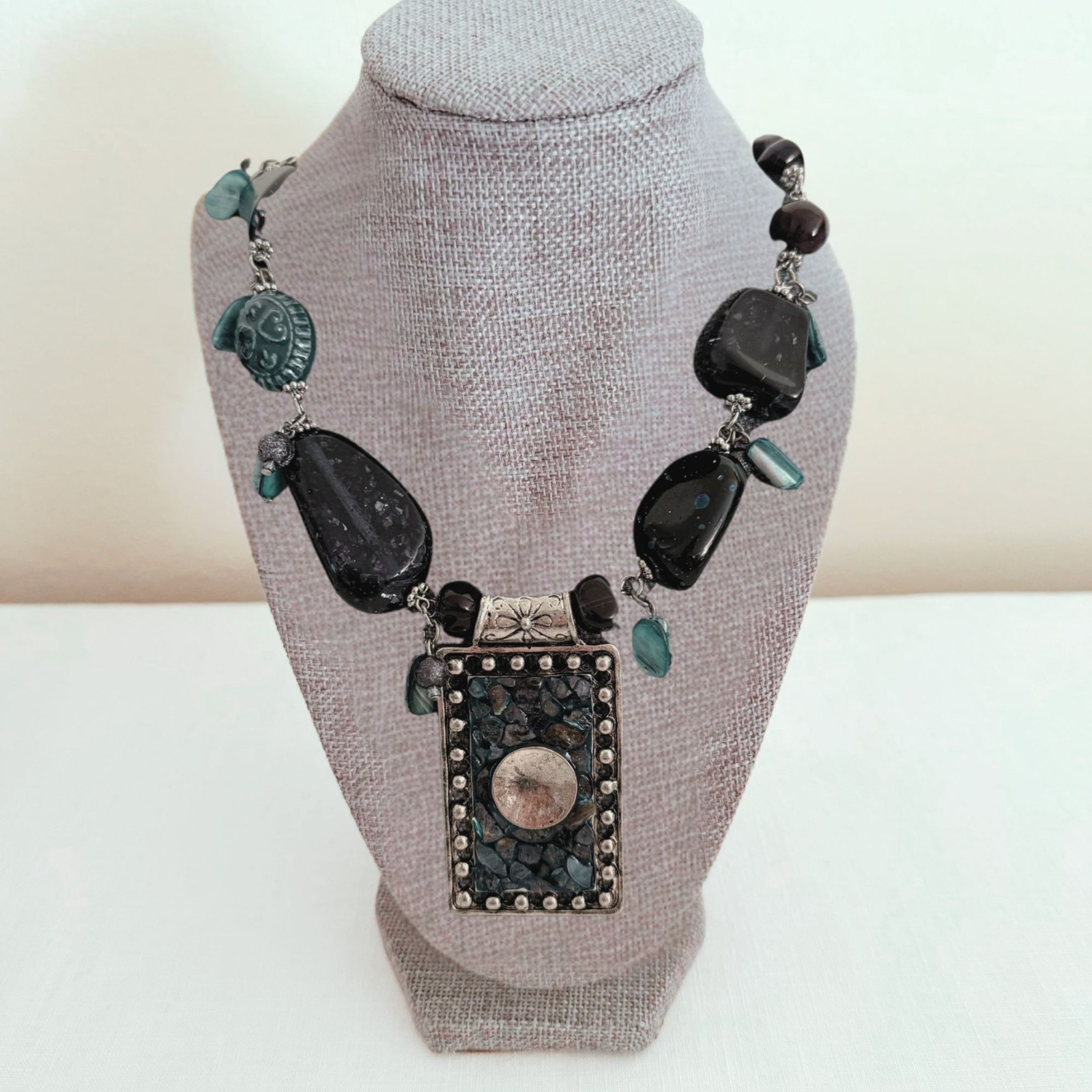 Drapers & Damons Architectural Statement Necklace Blue Stone Silver Pendant