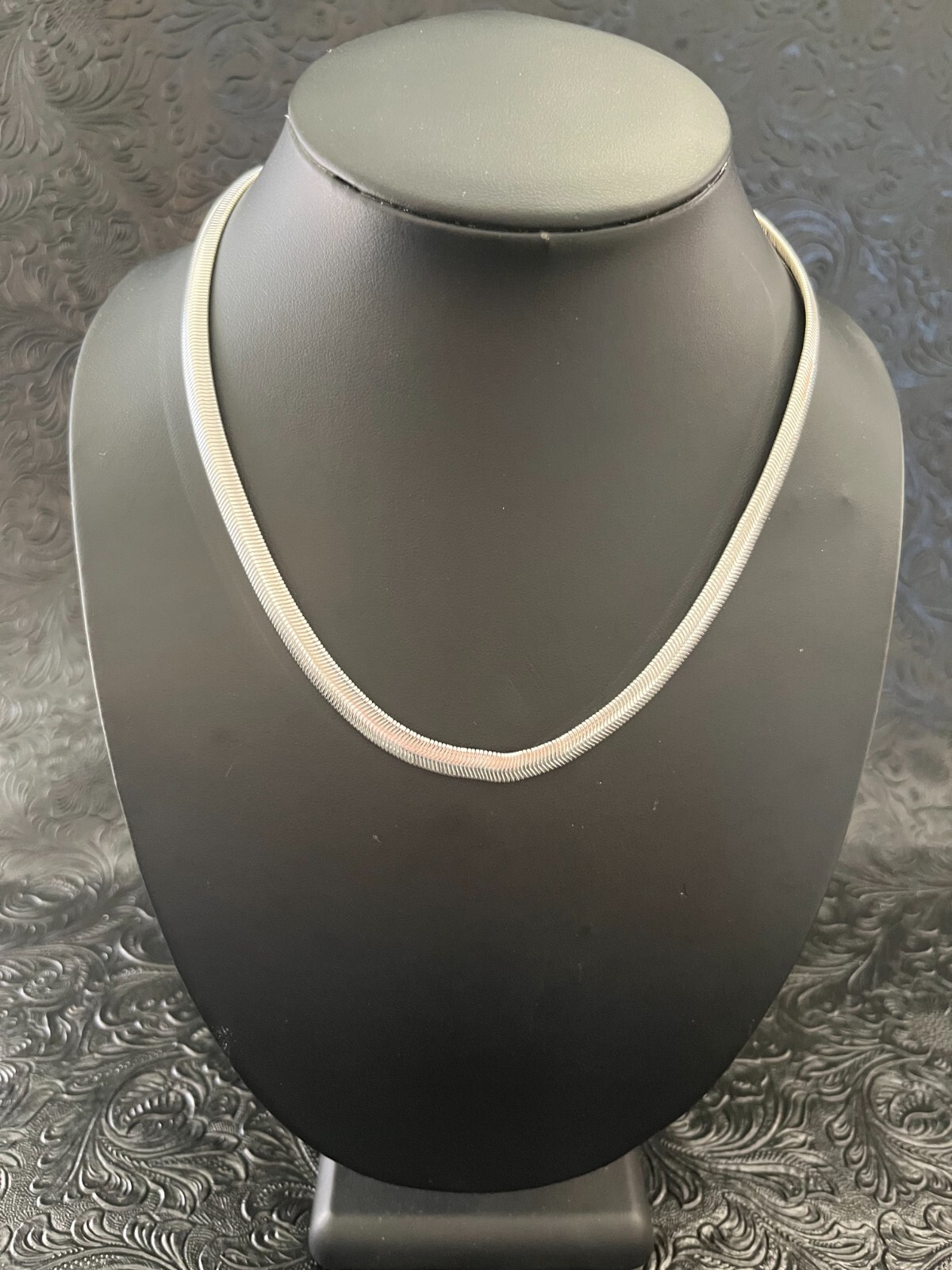 Elegant 925 Silver Plated Flat Snake Chain 6mm Wide 20″ Long Fast Free Shipping!
