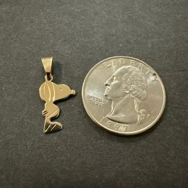 925 Sterling Silver Snoopy Charm Pendant 14K Yellow Gold Plated Free Chain 18″
