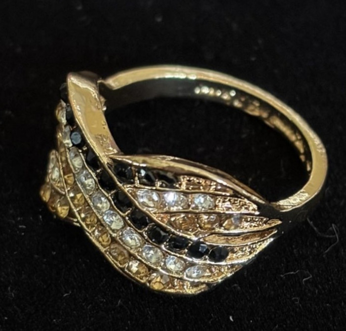 Criss-Cross Pattern Multicolor Rhinestones on Goldtoned Band Ring- Size 10. Gift
