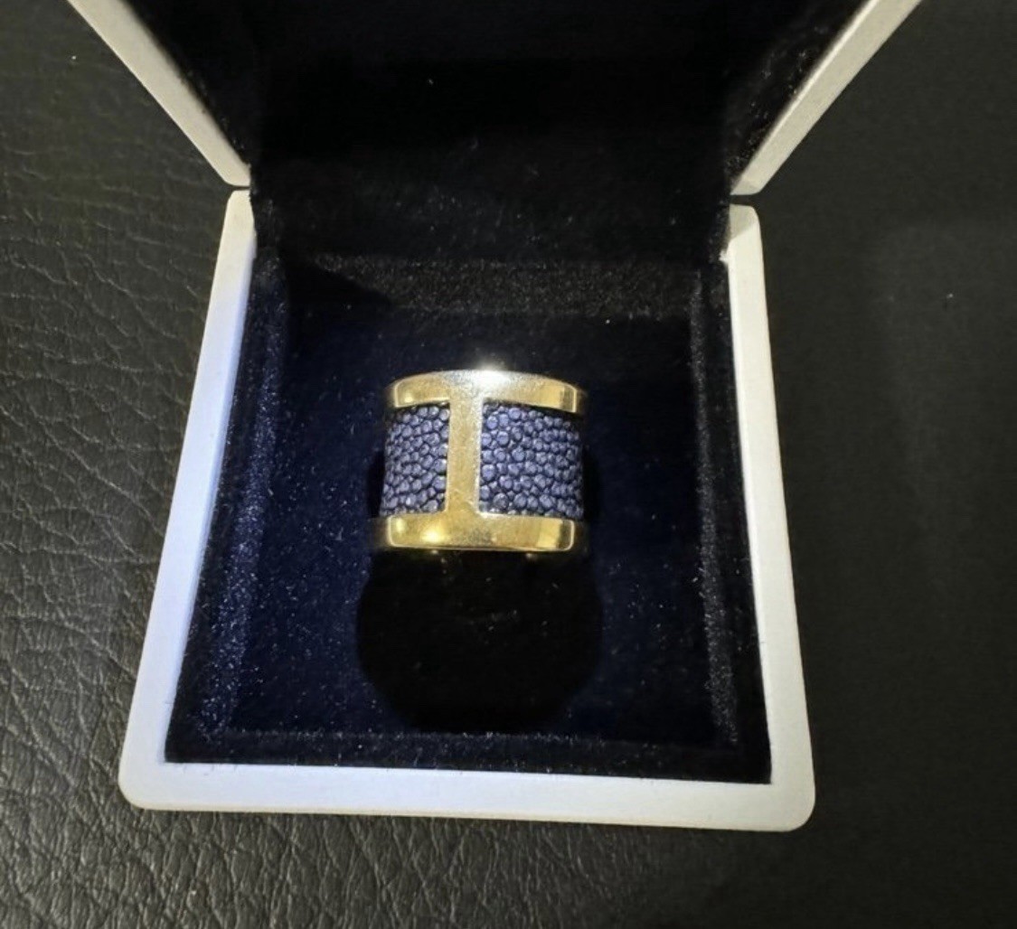 ITALIAN ITAOR BEAUTIFUL STERLING &GOLD OVERLAY RING WITH SPARKLY BLACK CRYSTAL 6