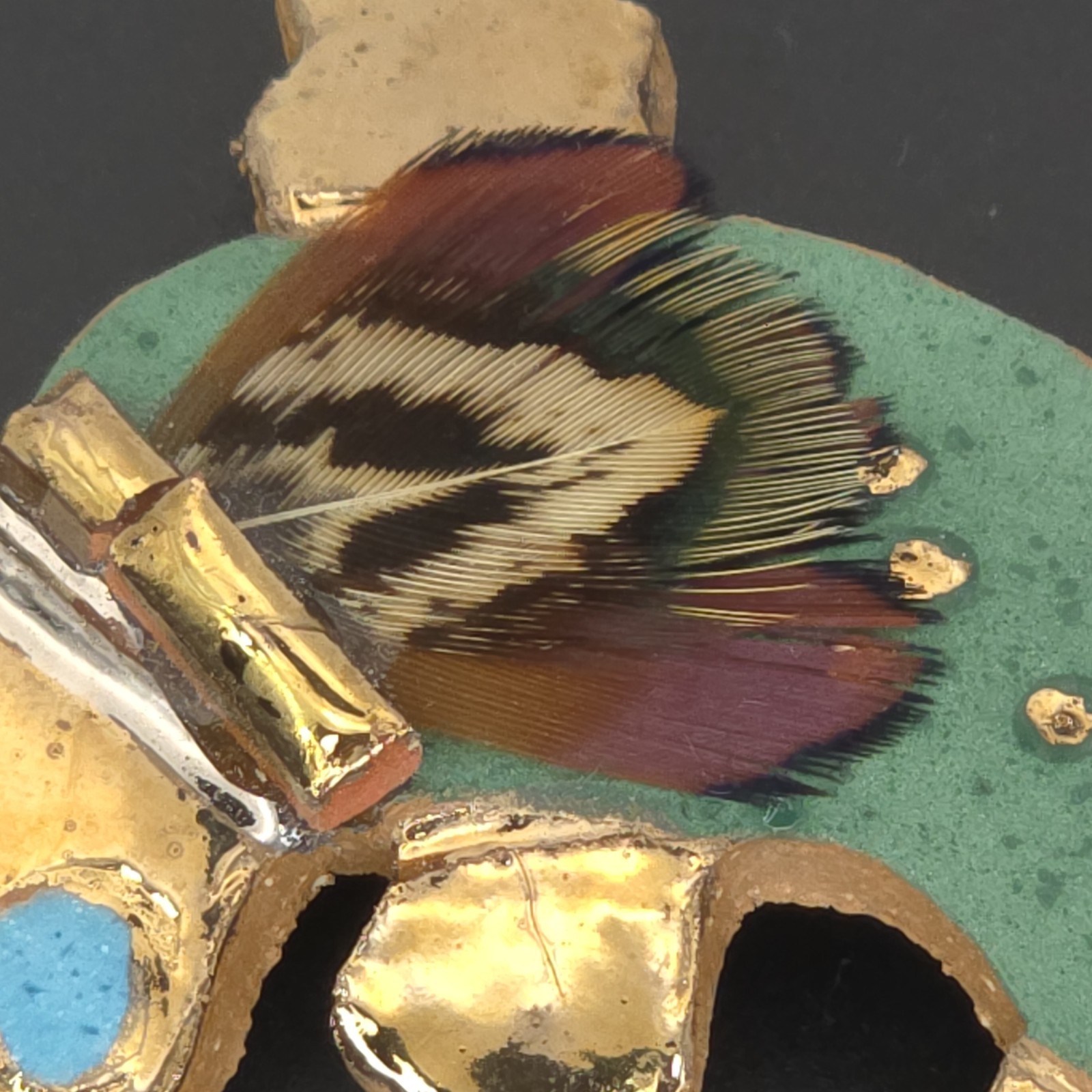 Leah’s Legends Brooch Lizard Feather Handmade Clay Green Aztec Gold Large