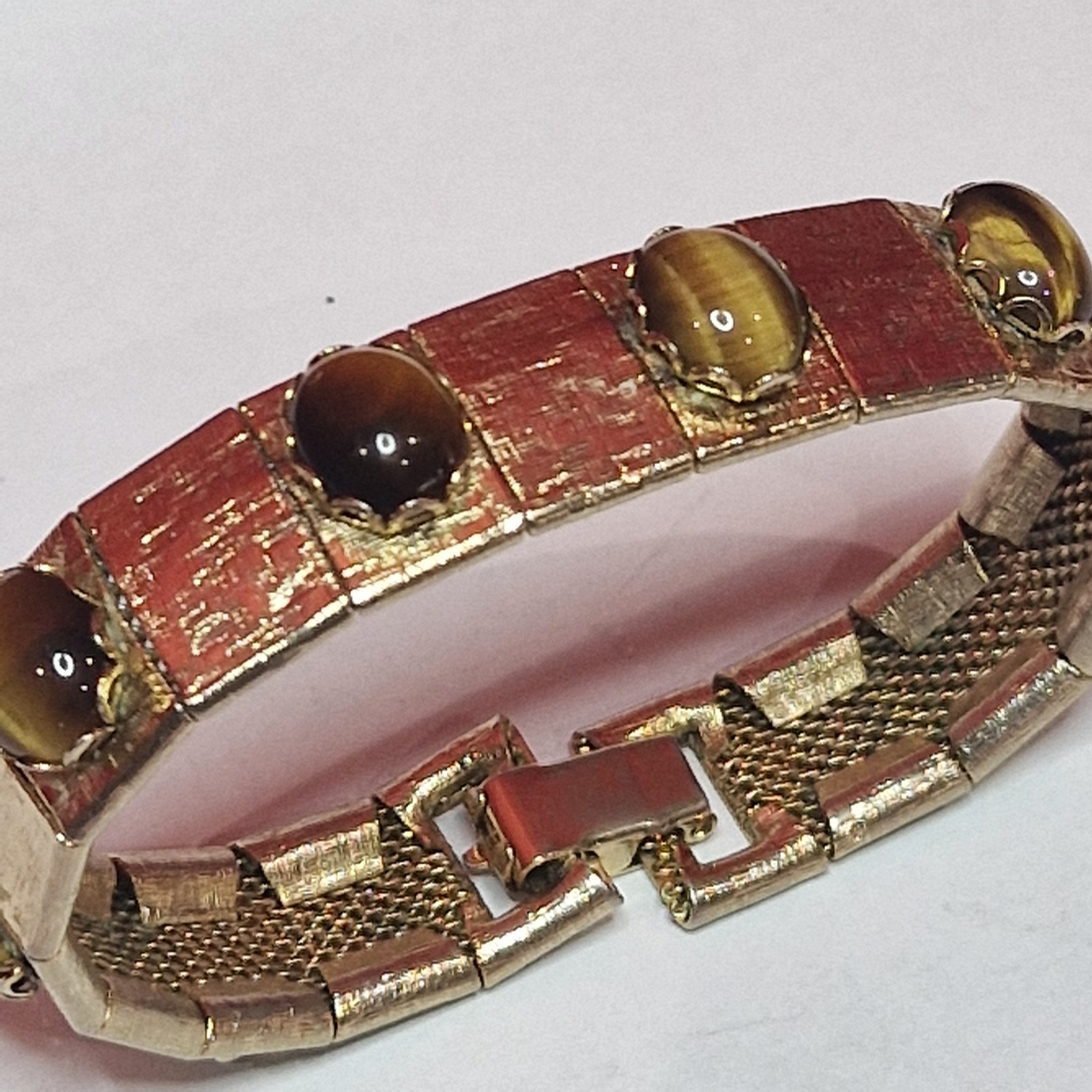 Vintage Bracelet Gold Tone Oval Cabochon Tigers Eye ? 18.5cm long