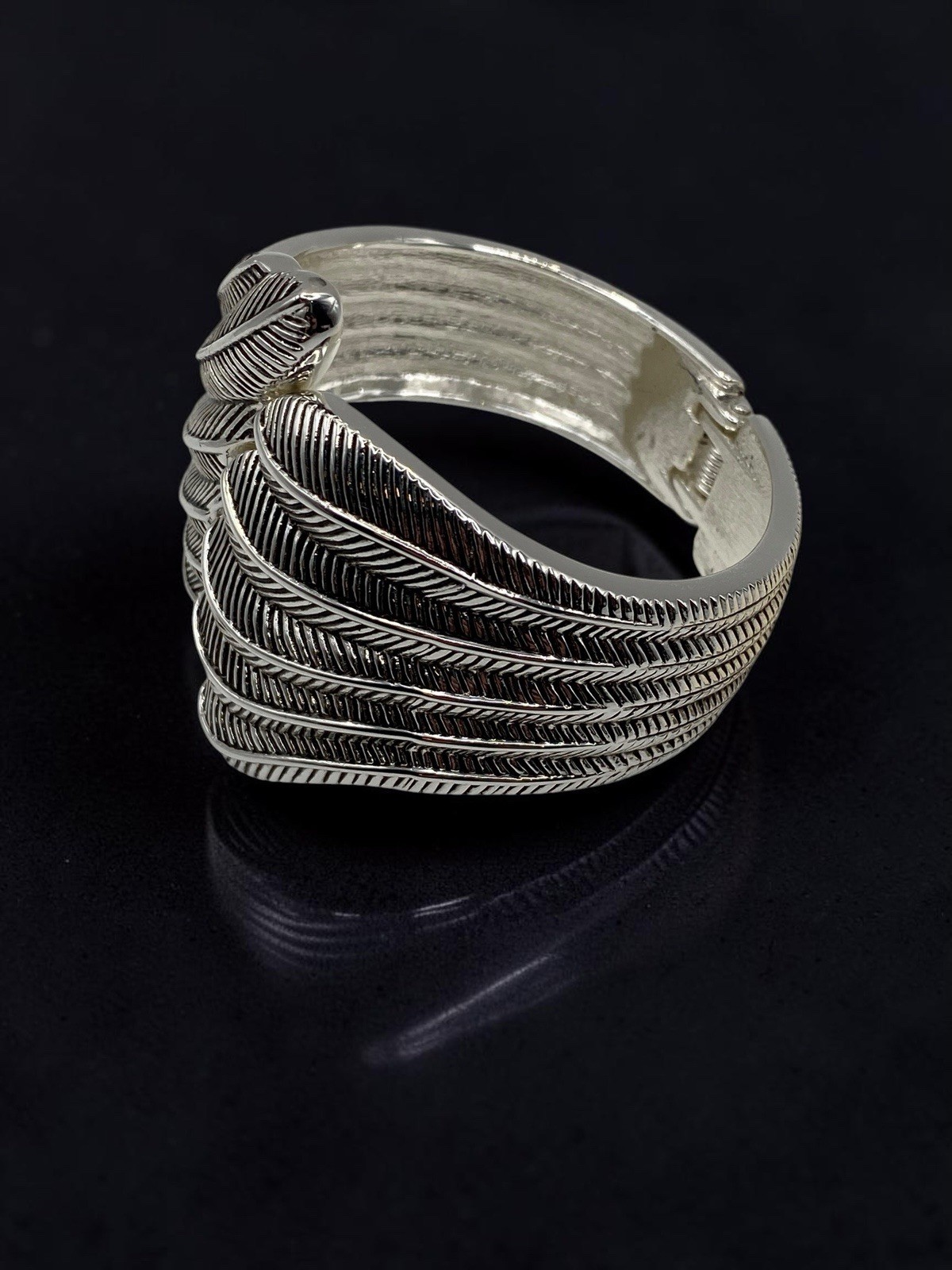 Silver Tone Wide Hinged Cuff Bracelet Bangle By New Directions