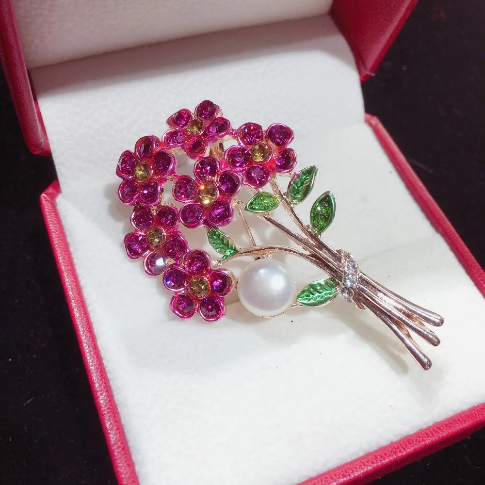 Luxury Crystal Pink Rhinestone Flower Bouquet Gold Pin Mother’s Day Gift for Her