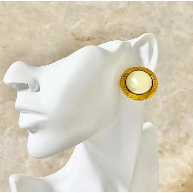 CHANEL Earrings Pearl Star Gold PARIS Round 3.1cm Ladies’ Accessories