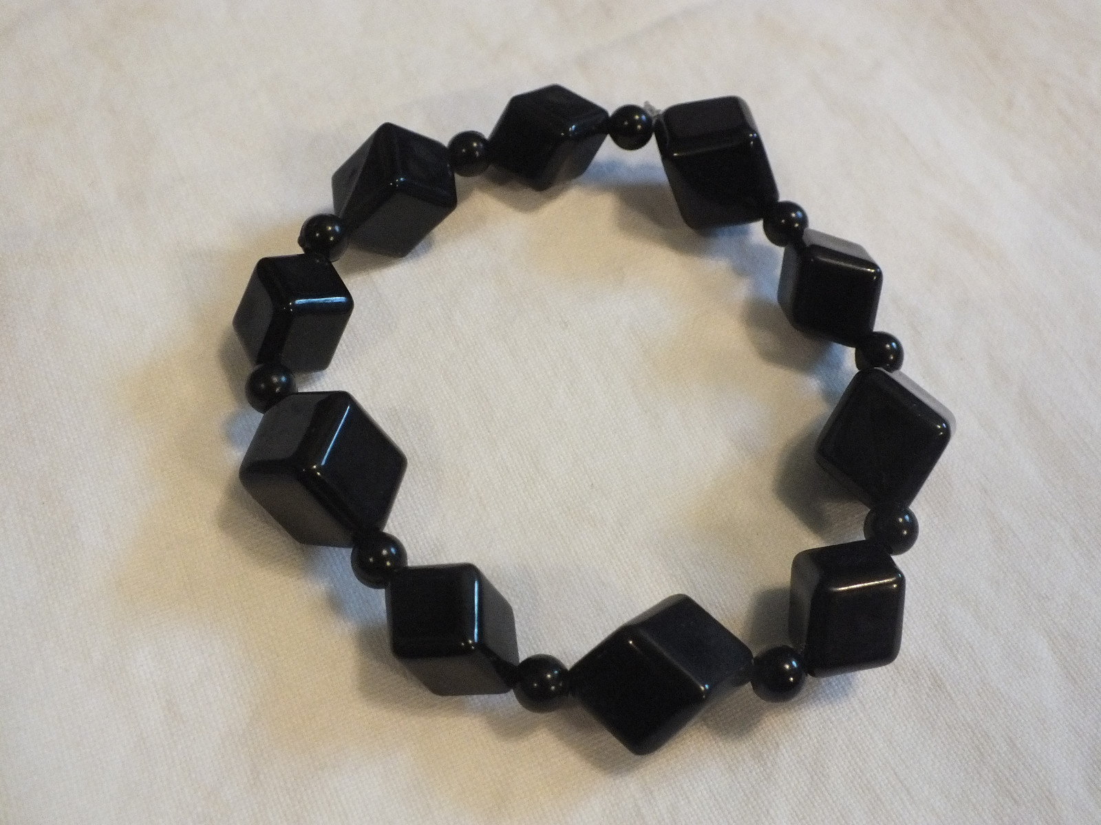 Collectible Stretch Bracelet Black Geometric Beads 3/4″ Wide x 2 1/2″ Unstretch