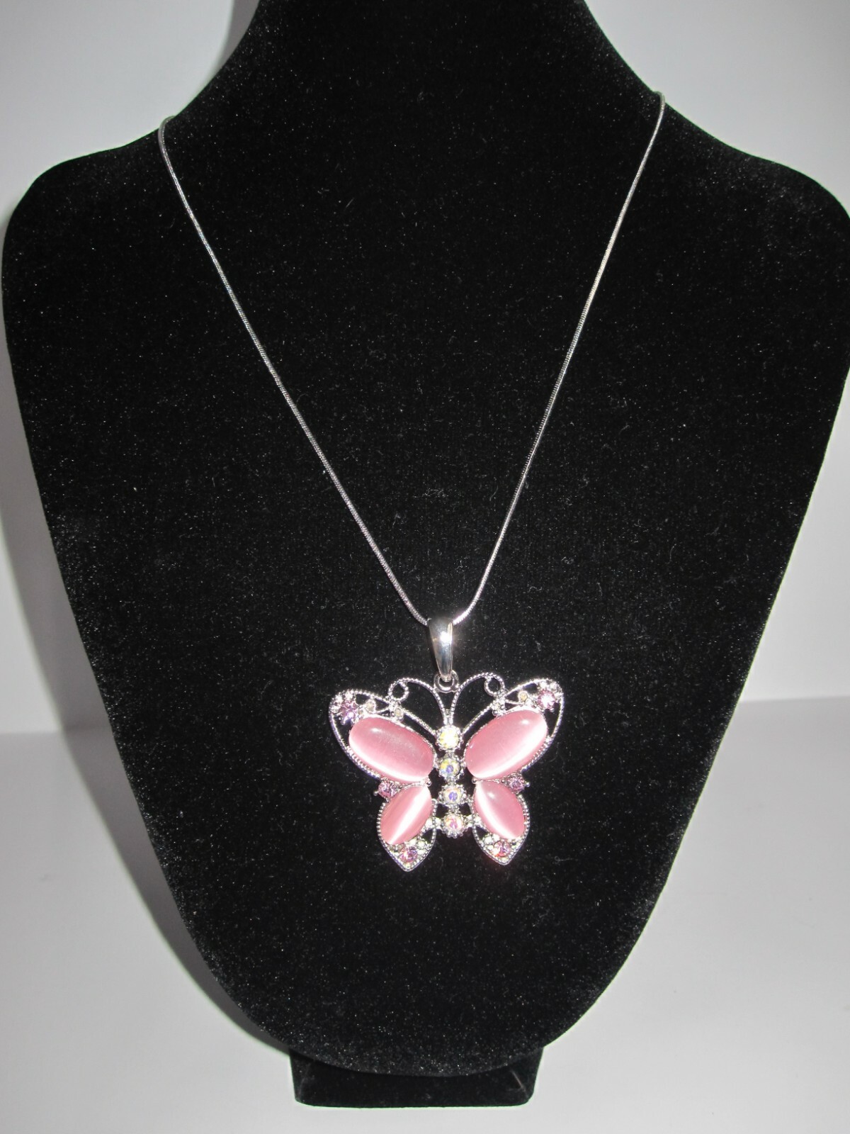 Lia Sophia Crystals Cat’s Eye Pink Butterfly 16-19″ Necklace