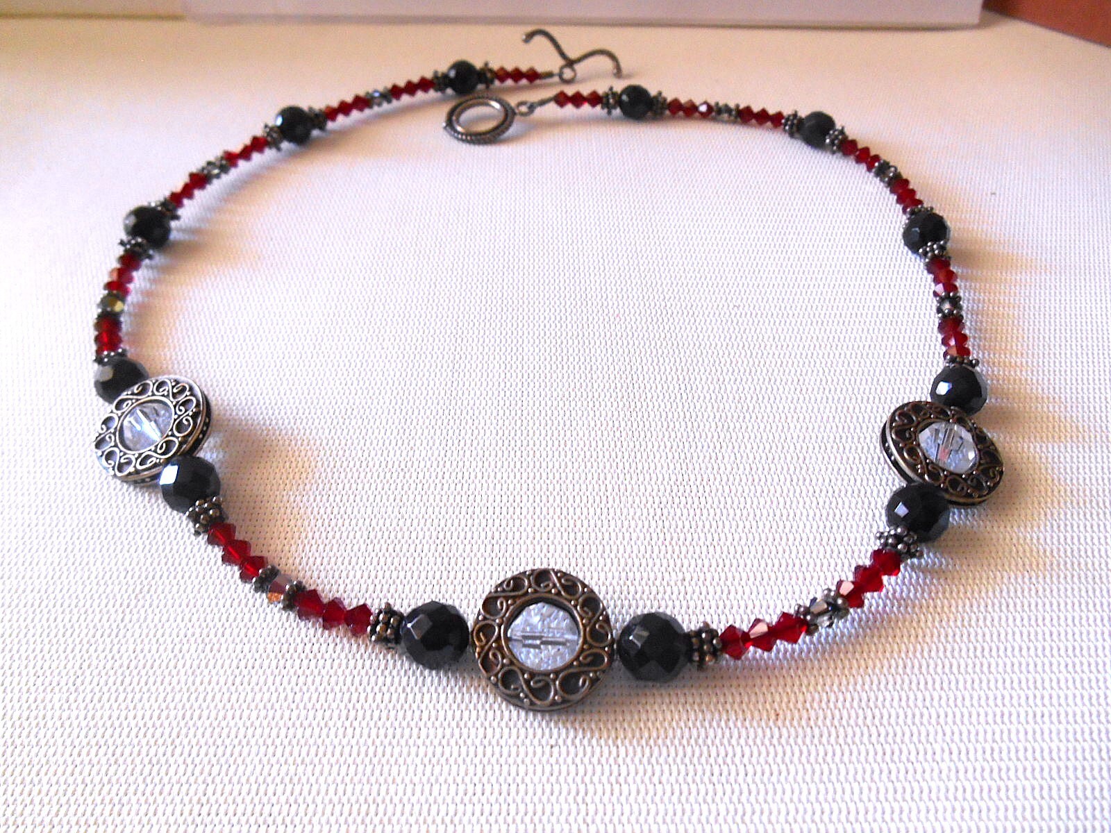 Bronzetone Red / Black / Clear Beaded Choker Necklace